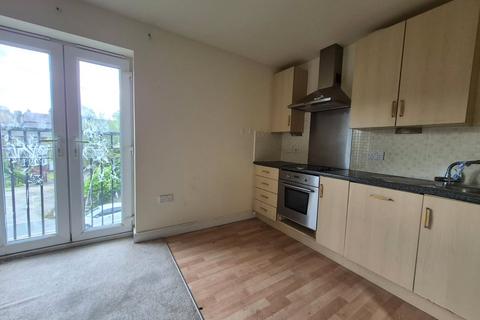 2 bedroom apartment for sale, Spinners Close, Halifax, West Yorkshire, HX1