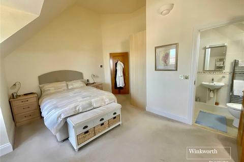 2 bedroom penthouse for sale, Wortley Road, Highcliffe, Christchurch, Dorset, BH23