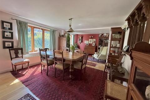4 bedroom semi-detached house for sale, Kemming Road, Whitwell