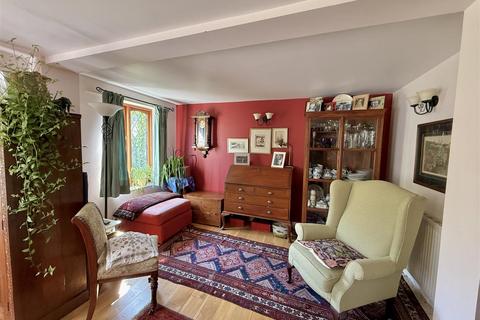 4 bedroom semi-detached house for sale, Kemming Road, Whitwell