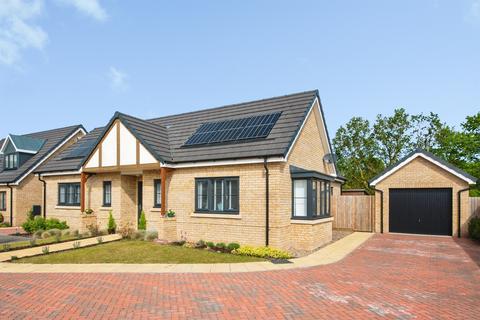 2 bedroom detached bungalow for sale, Hotchkin Gardens, Woodhall Spa