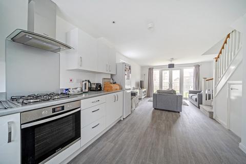 2 bedroom semi-detached house for sale, Elizabeth Drive, Nottingham, NG12