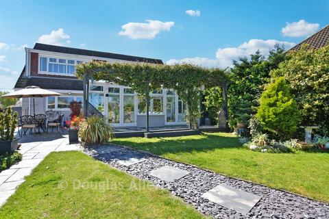 4 bedroom detached house for sale, Crays Hill, Billericay CM11