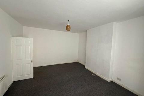 2 bedroom flat to rent, Rectory Road, Gateshead NE8