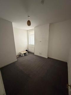 2 bedroom flat to rent, Rectory Road, Gateshead NE8