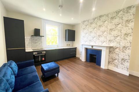 2 bedroom apartment to rent, Euston Place, Leamington Spa, CV32