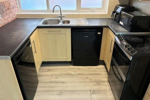 3 bedroom semi-detached house to rent, Percy Road, Southampton, SO16