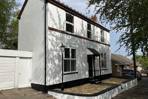 3 bedroom detached house to rent, CHURCH ROAD, LYE