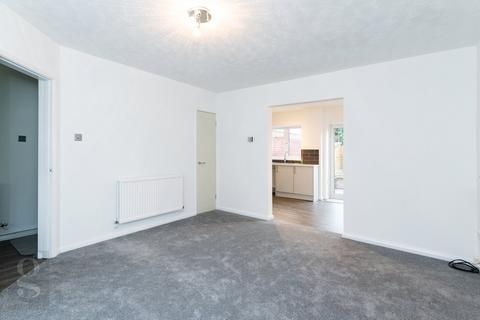 3 bedroom semi-detached house to rent, Tremlett Close, Bobblestock, Hereford
