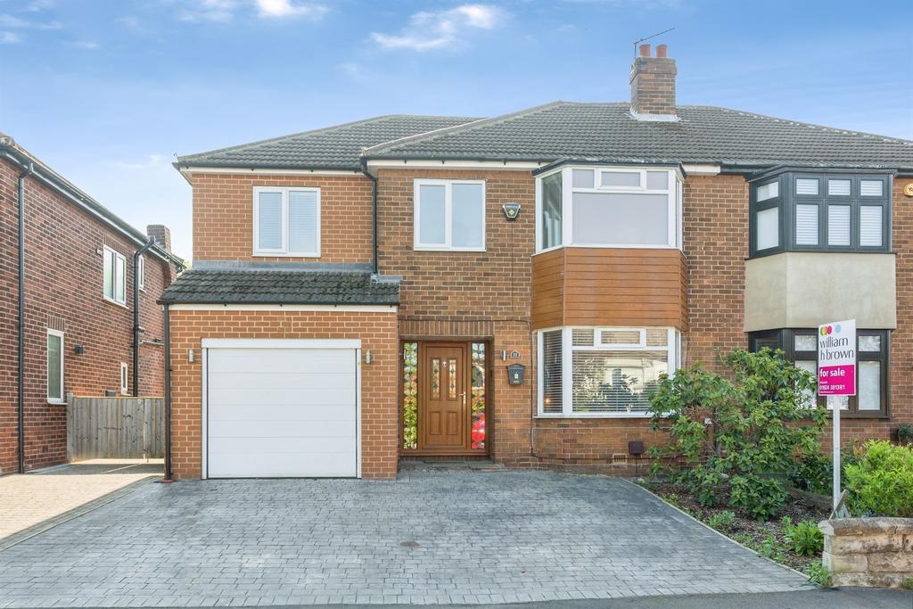4 bedroom semi-detached house for sale