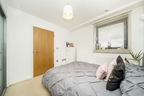2 bedroom flat for sale, Stanley Road, London SW19