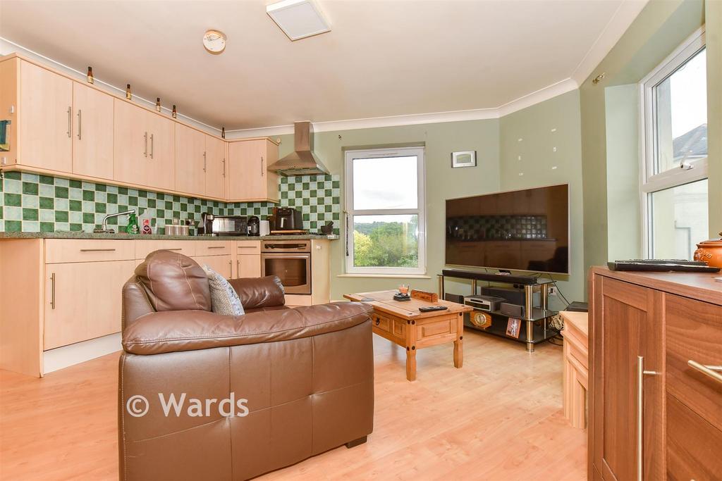 Lounge/ Kitchen