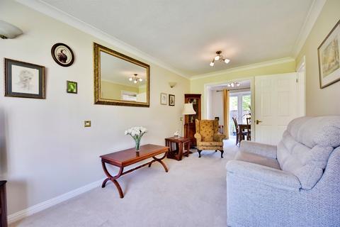 2 bedroom terraced house for sale, Nevill Court, West Malling