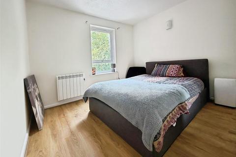 1 bedroom apartment to rent, Allenview Road, Wimborne