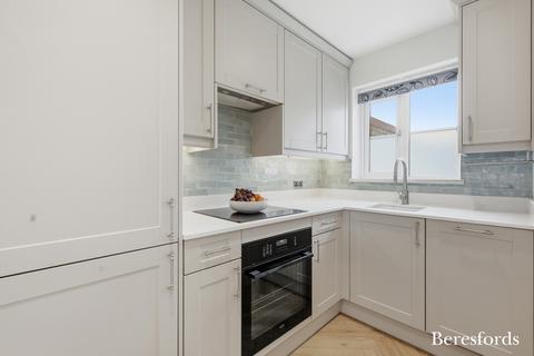 2 bedroom terraced house for sale, Nightingale Crescent, Harold Wood, RM3