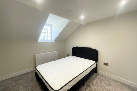2 bedroom penthouse to rent, Euston Place, Leamington Spa, CV32