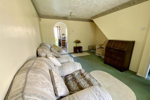2 bedroom end of terrace house for sale, Clos Cilsaig, Dafen, Llanelli