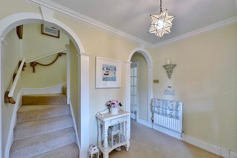 3 bedroom detached house for sale, Raby Close, Heswall, CH60