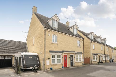 3 bedroom semi-detached house for sale, Boundary Way, Carterton, Oxfordshire, OX18