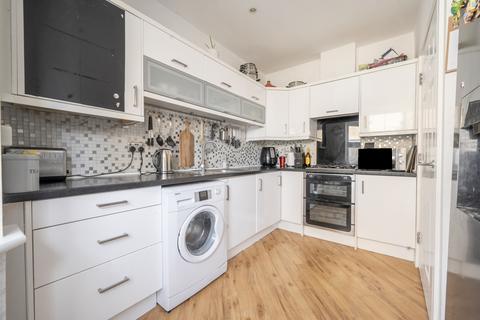 3 bedroom semi-detached house for sale, Boundary Way, Carterton, Oxfordshire, OX18