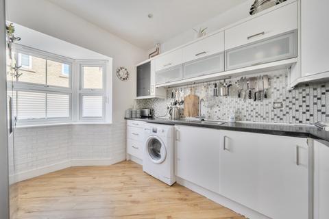 3 bedroom semi-detached house for sale, Boundary Way, Carterton, Oxfordshire, OX18
