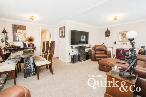 2 bedroom park home for sale, Kingsmere Close, Canvey Island, SS8