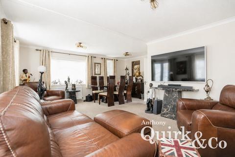 2 bedroom park home for sale, Kingsmere Close, Canvey Island, SS8