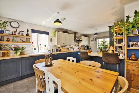 4 bedroom detached house for sale, Quarry Piece Drive, South Petherton, Somerset, TA13