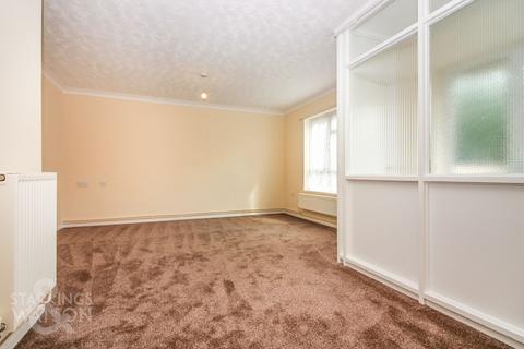 2 bedroom flat to rent, Gamewell Close, Norwich