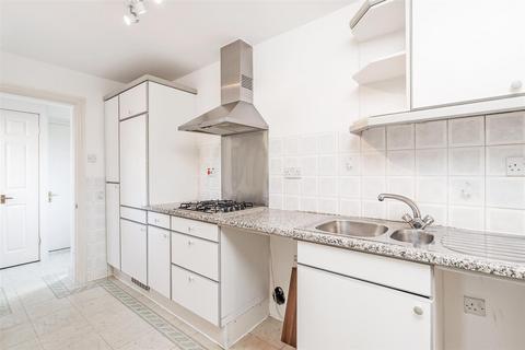 4 bedroom detached house to rent, Beechnut Lane, Solihull