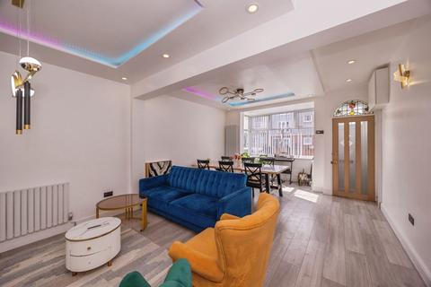 3 bedroom terraced house for sale, Queens Road, Portsmouth
