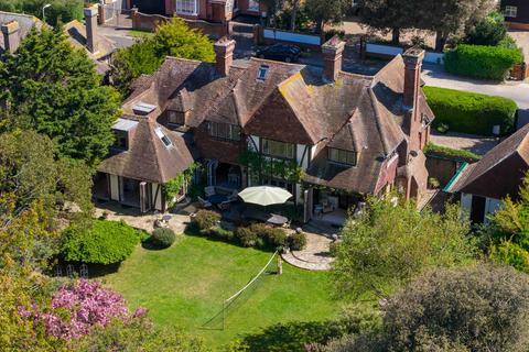 6 bedroom country house for sale, Fitzroy Avenue, Kent, CT10