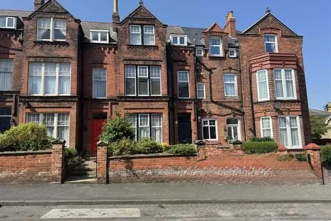 1 bedroom in a house share to rent, Scarborough