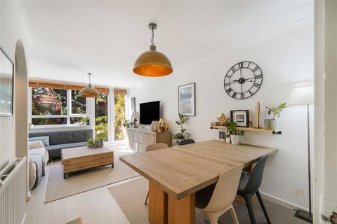2 bedroom maisonette for sale, Skegness House, Sutterton Street, London, N7