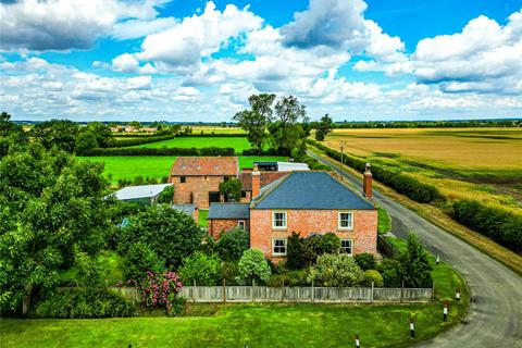 3 bedroom equestrian property for sale, Tanderholmes Farm, Atterby Carr Lane, Snitterby Carr, Gainsborough, Lincolnshire, DN21