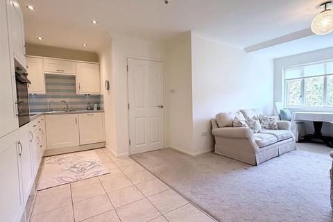 2 bedroom retirement property for sale, Coten End, Warwick