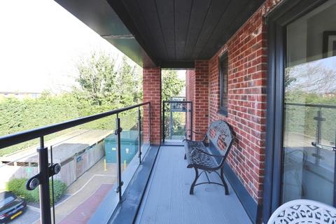 1 bedroom retirement property for sale, Woodlands Road, Heaton Mersey, Stockport, SK4