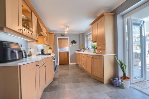4 bedroom detached house for sale, Foxwood Drive, Elm Tree