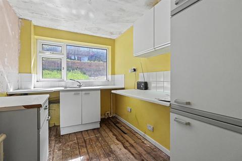 2 bedroom maisonette for sale, Chesterfield Court, Gedling, Nottingham