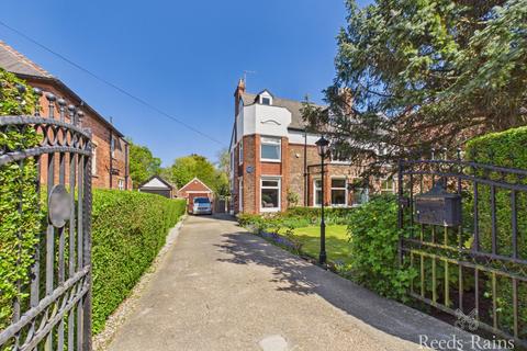 Semi-detached house - Newland Park, East Yorkshire HU5
