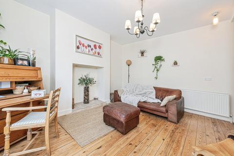 2 bedroom end of terrace house for sale, Tanfield Road, HUDDERSFIELD
