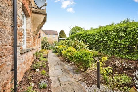 2 bedroom flat for sale, Gilbert Scott Mews, South Horrington Village, Wells