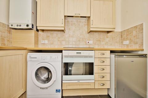 2 bedroom flat for sale, Gilbert Scott Mews, South Horrington Village, Wells
