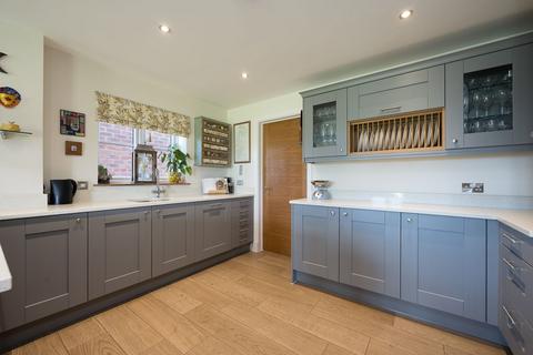 5 bedroom detached house for sale, Heath Close, Bromsberrow, Heath,Ledbury