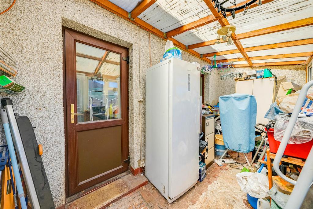 Utility room, utility