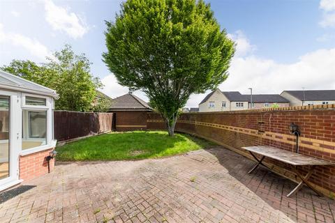 3 bedroom semi-detached house to rent, Merganser Drive, Langford Village