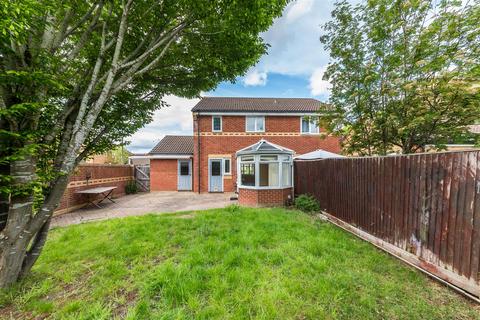 3 bedroom semi-detached house to rent, Merganser Drive, Langford Village
