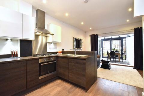 2 bedroom house for sale, Ballina Street, London SE23