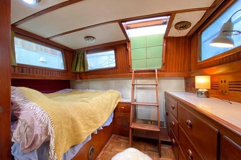 1 bedroom houseboat for sale, Rope Street, London SE16