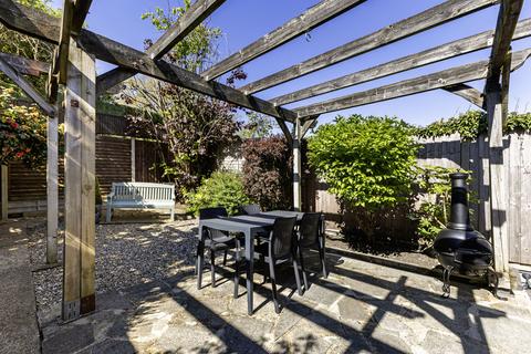 Windmill Street, Bushey, WD23